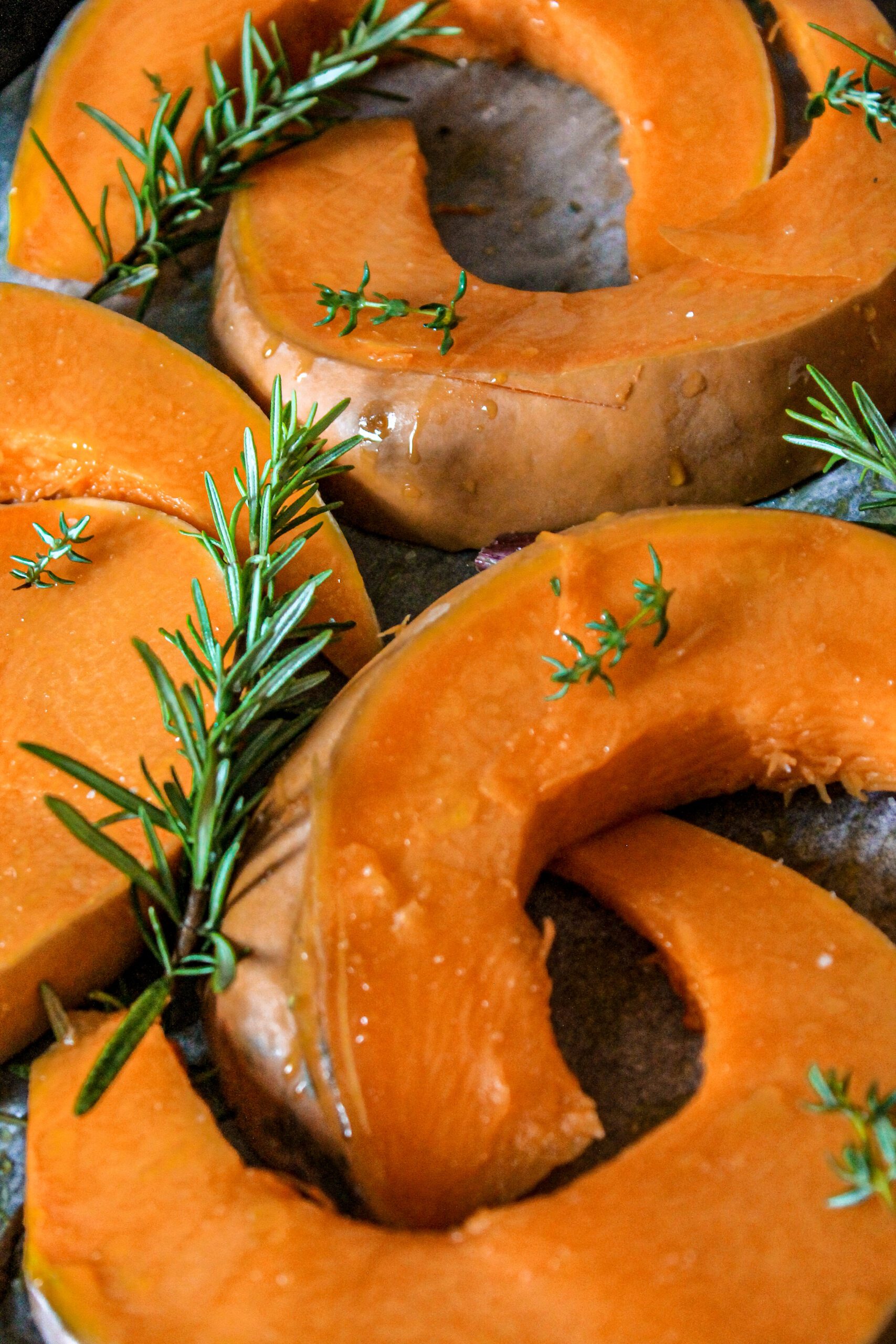 zucca a fette con rosmarino