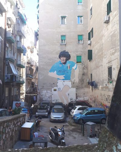 cose da vedere a napoli: murales di maradona napoli